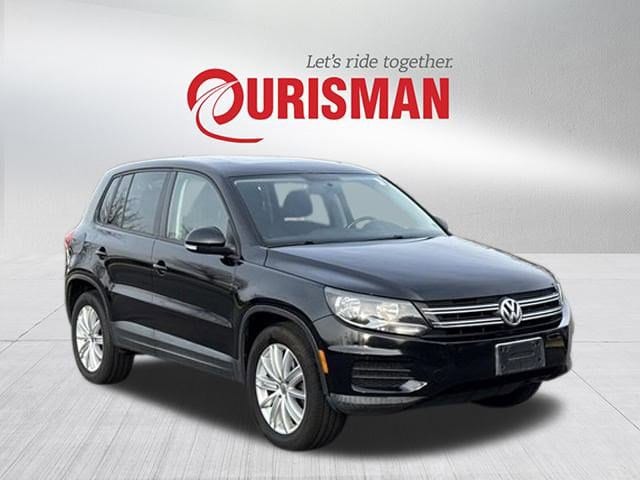2013 Volkswagen Tiguan S's photo