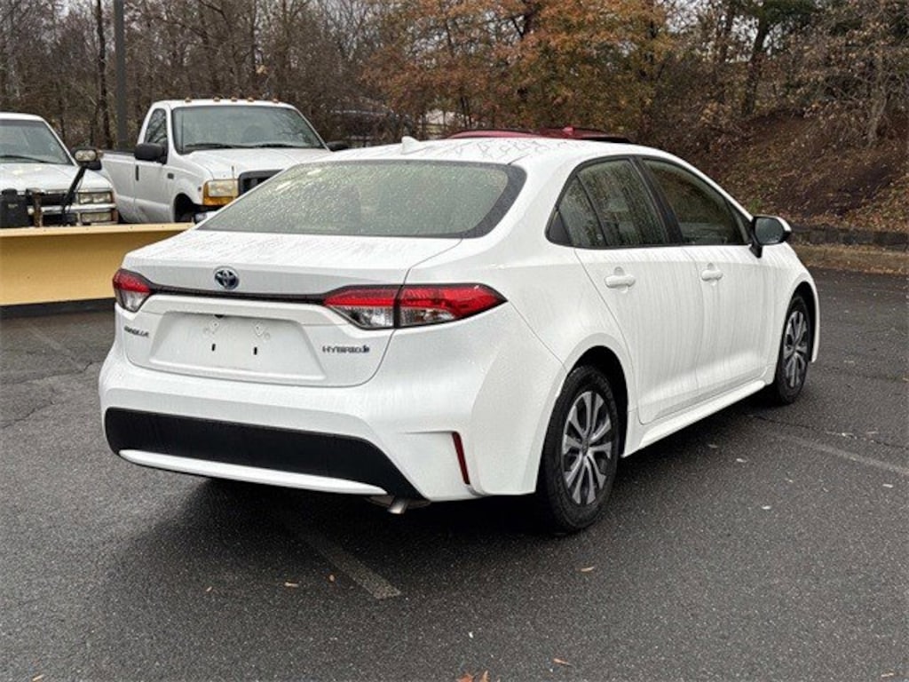 Used 2022 Toyota Corolla Hybrid LE Sedan
