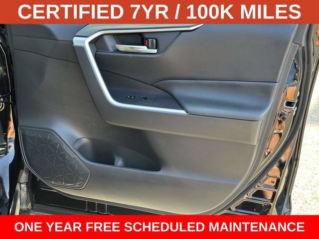 2024 Toyota RAV4 SE - Photo 8