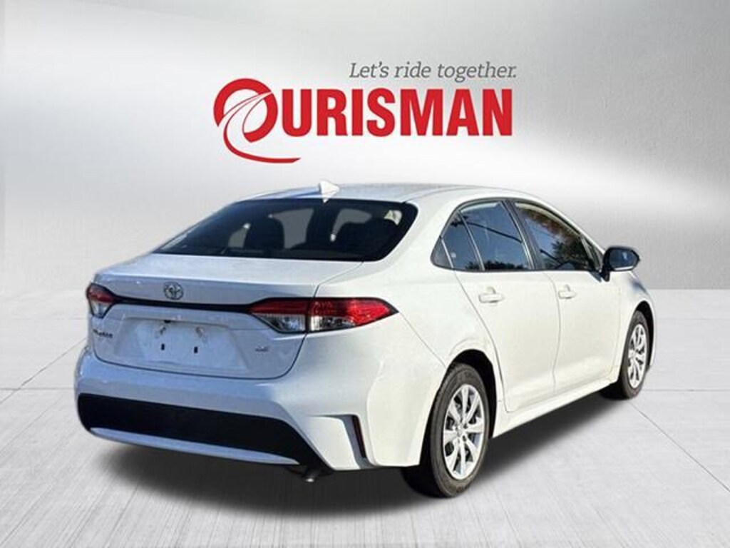 Used 2022 Toyota Corolla LE Sedan