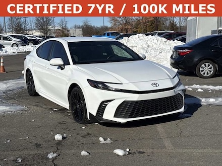 2025 Toyota Camry SE Sedan