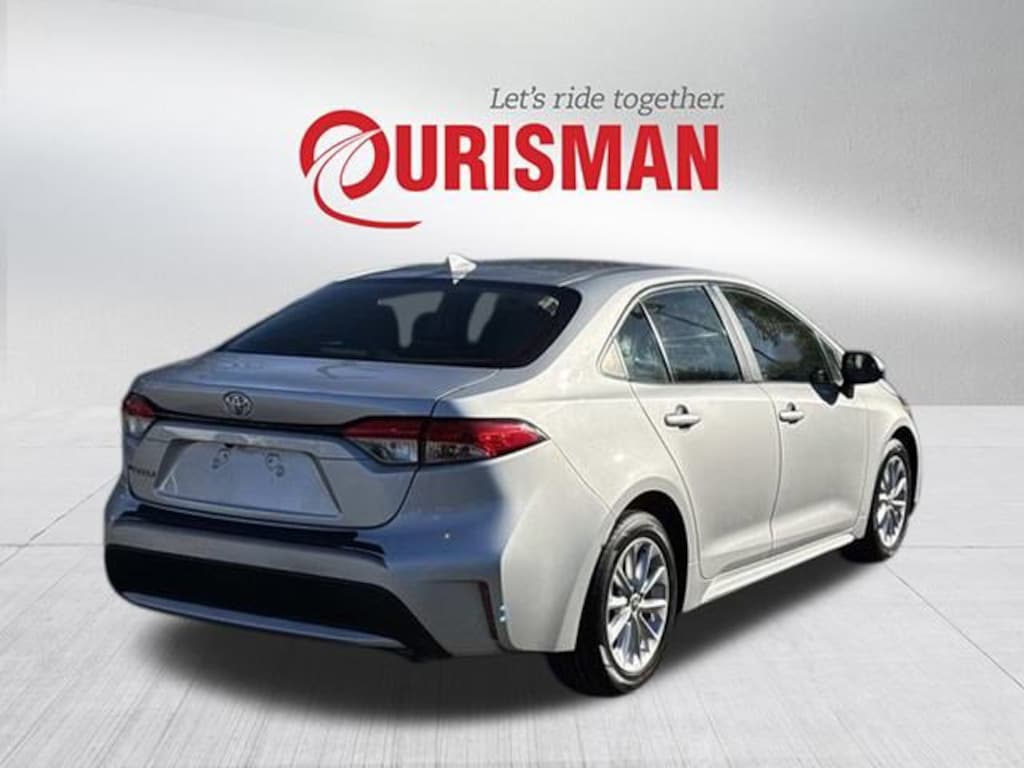 Used 2022 Toyota Corolla LE Sedan