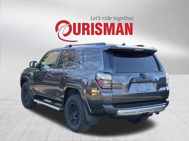 2023 Toyota 4Runner TRD Off-Road photo 4