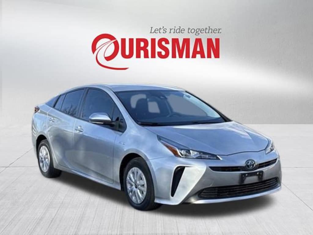 Used 2020 Toyota Prius L Hatchback