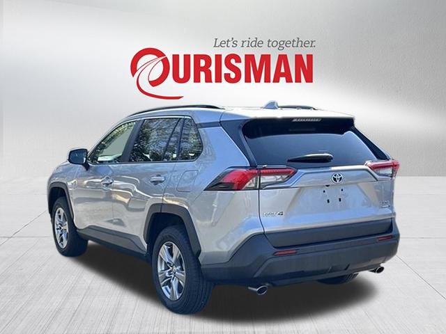 2024 Toyota RAV4 Hybrid XLE photo 4