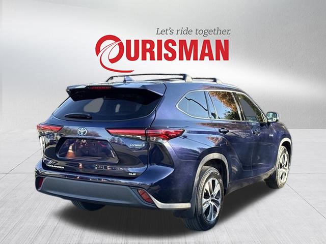 2021 Toyota Highlander Hybrid XLE photo 2
