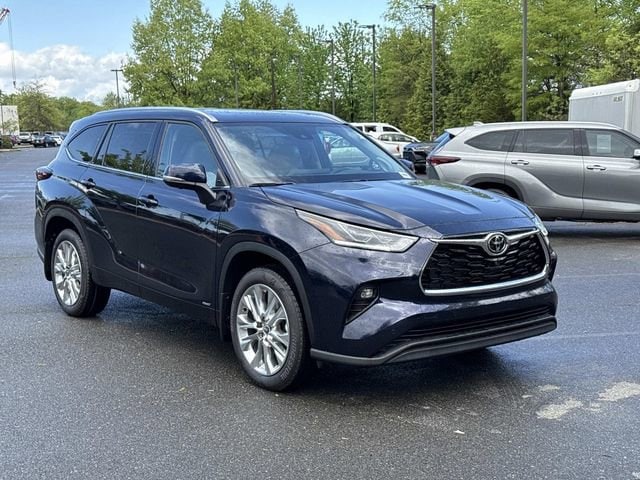 2026 Toyota Highlander Hybrid SUV 