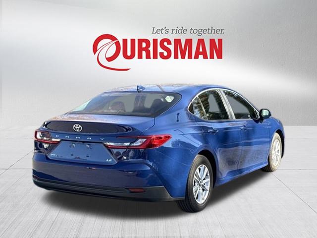 2025 Toyota Camry LE photo 2