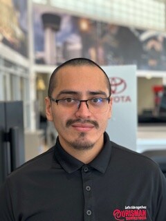 Staff member Randy Cadima from ID_efa3d4aa21fb