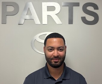 Staff member Jason Shazier from ID_2aab9a92f631
