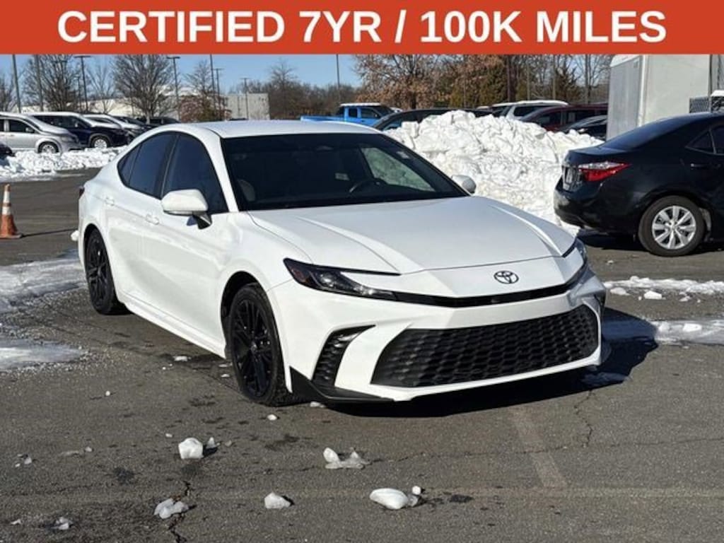 Used 2025 Toyota Camry SE Sedan