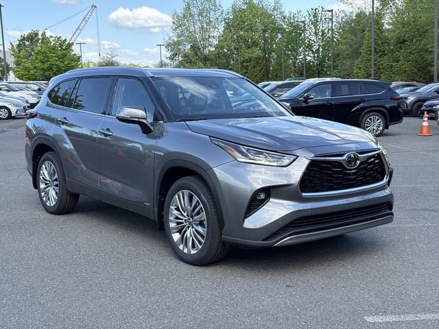 2026 Toyota Highlander Hybrid SUV 