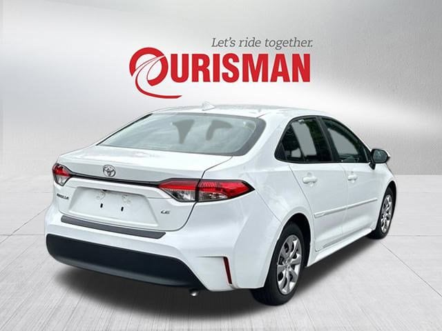 Used 2024 Toyota Corolla LE with VIN 5YFB4MDE9RP126483 for sale in Northfield, Minnesota