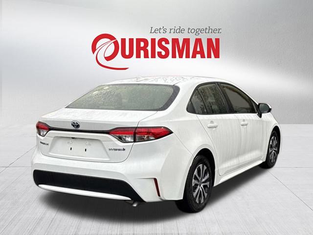 2022 Toyota Corolla Hybrid LE photo 2