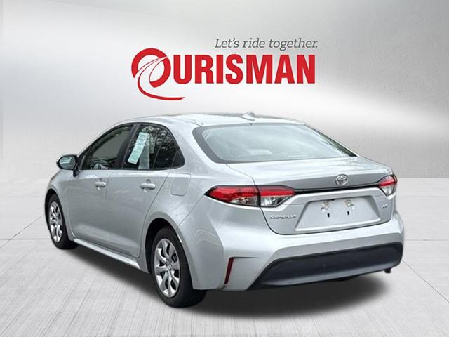 2023 Toyota Corolla LE photo 4