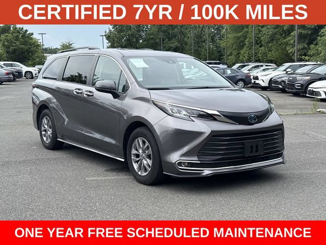 2023 Toyota Sienna Van Passenger Van 
