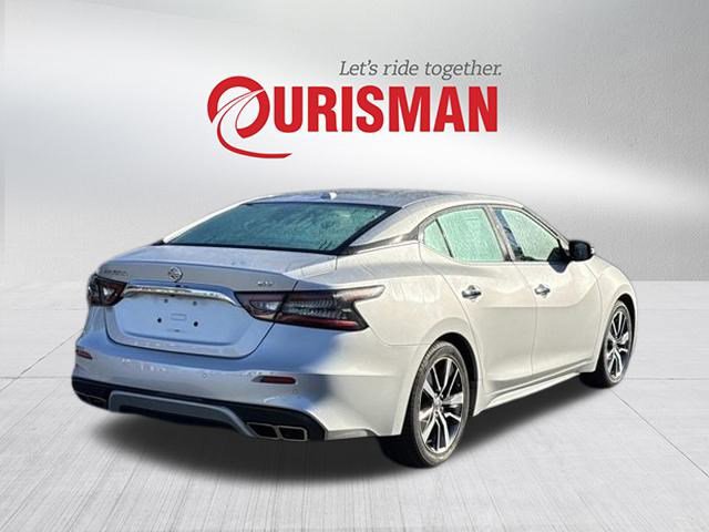 2020 Nissan Maxima SV photo 2