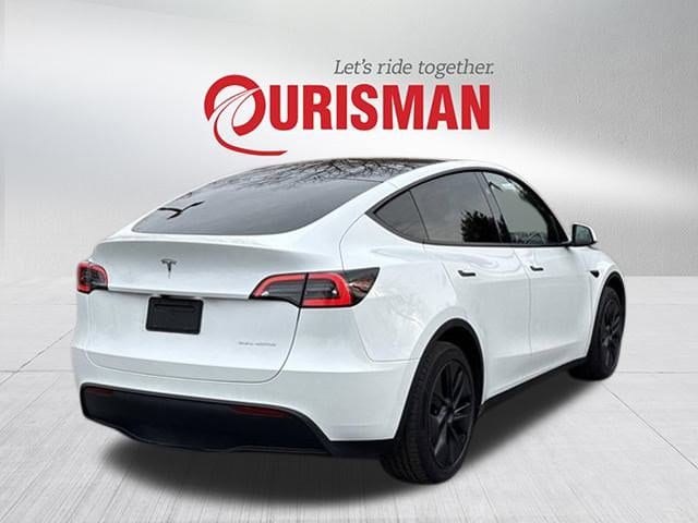 Used 2024 Tesla Model Y Long Range with VIN 7SAYGAEE4RF209347 for sale in Chantilly, VA