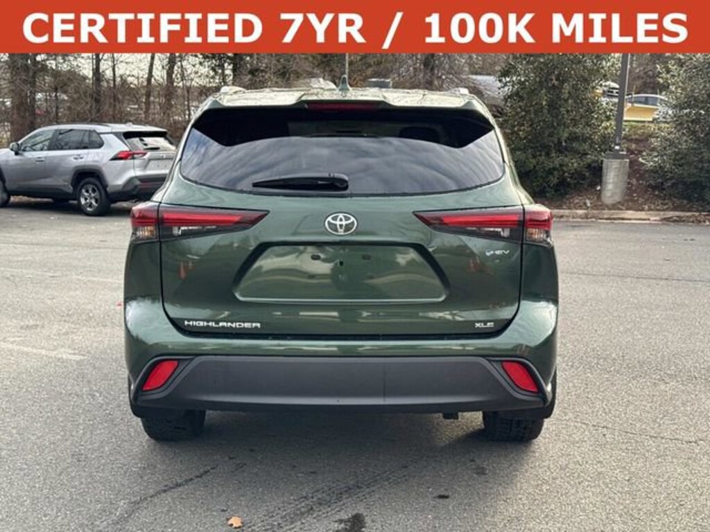 Used 2025 Toyota Highlander Hybrid XLE SUV