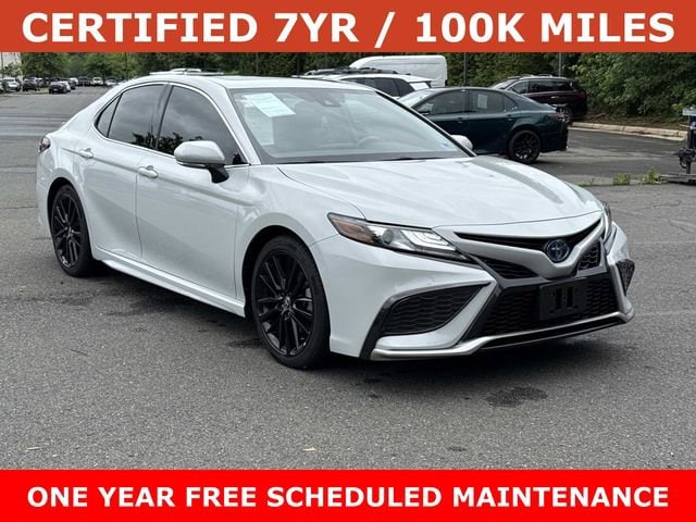 2022 Toyota Camry Hybrid Sedan 