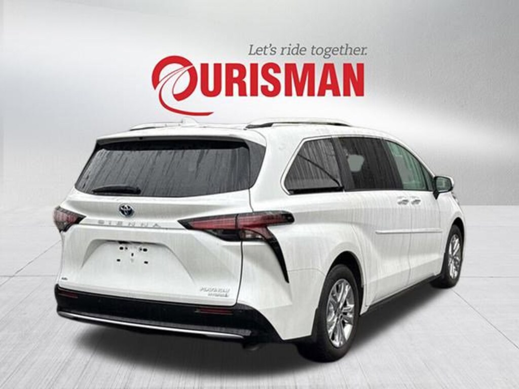 Used 2023 Toyota Sienna Platinum 7 Passenger Van Passenger Van