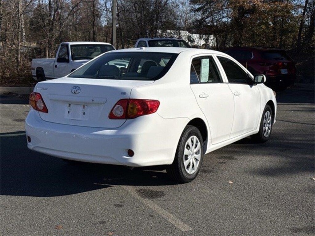 Used 2010 Toyota Corolla LE Sedan
