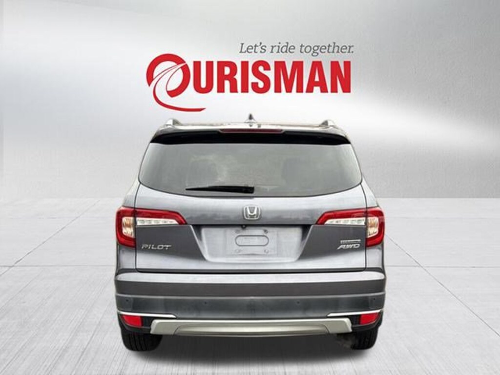 Used 2019 Honda Pilot Touring 7-Passenger AWD SUV