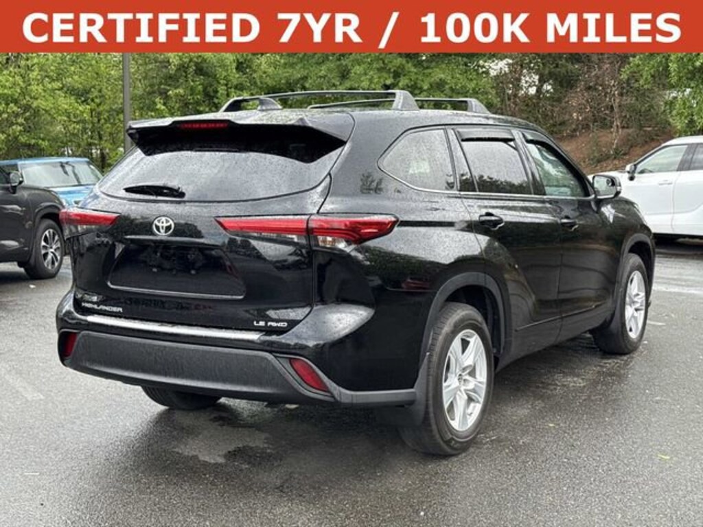 Used 2022 Toyota Highlander LE SUV