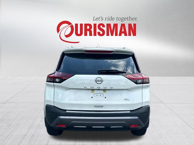 2023 Nissan Rogue SL photo 3