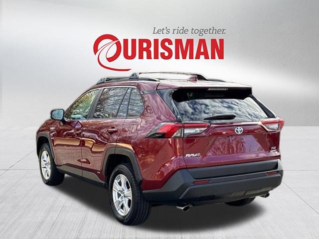 2019 Toyota RAV4 Hybrid XLE photo 2