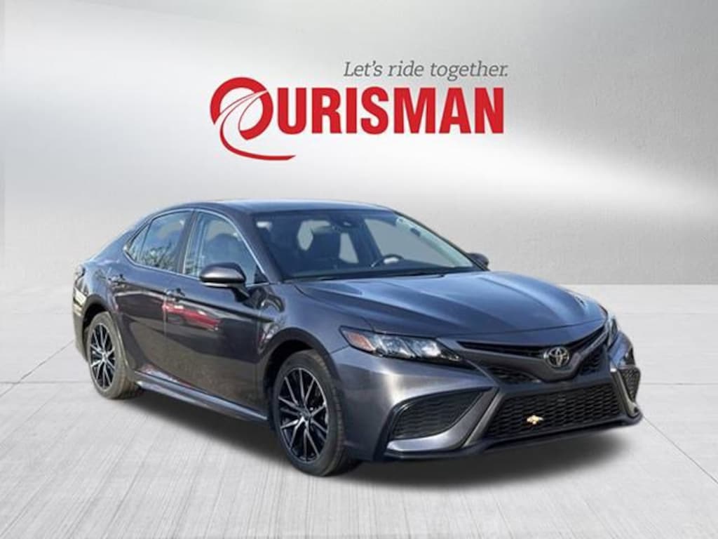 Used 2024 Toyota Camry SE Sedan