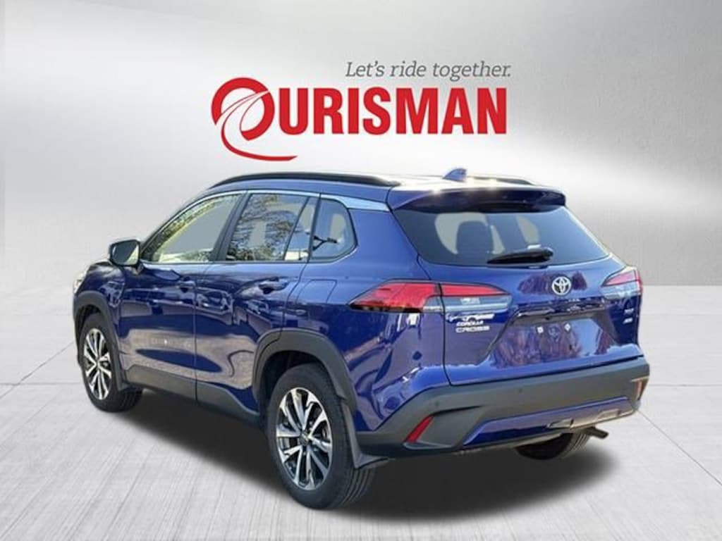 Used 2024 Toyota Corolla Cross XLE SUV