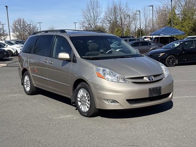 2008 Toyota Sienna XLE