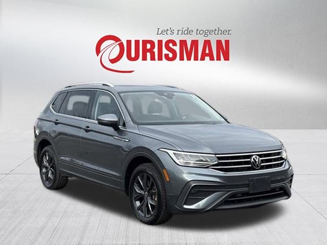 2022 Volkswagen Tiguan SE's photo