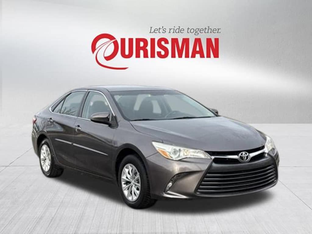 Used 2015 Toyota Camry LE Sedan