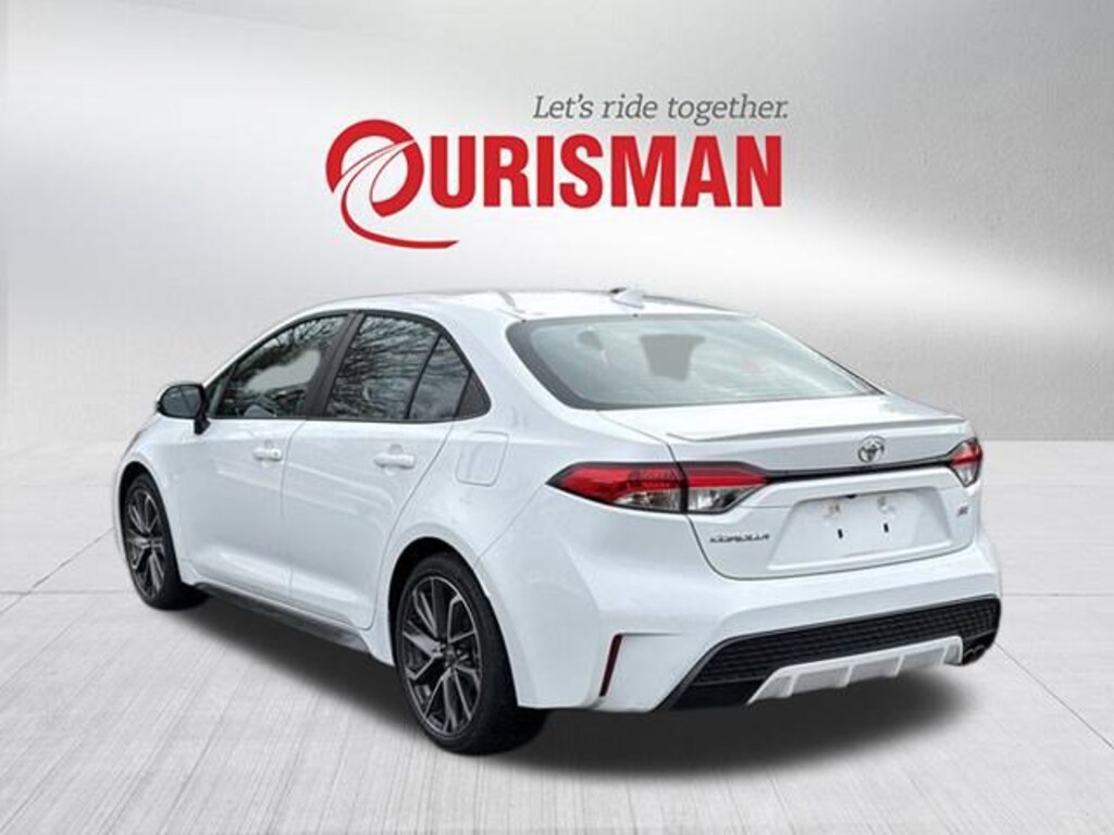 Used 2022 Toyota Corolla SE Sedan