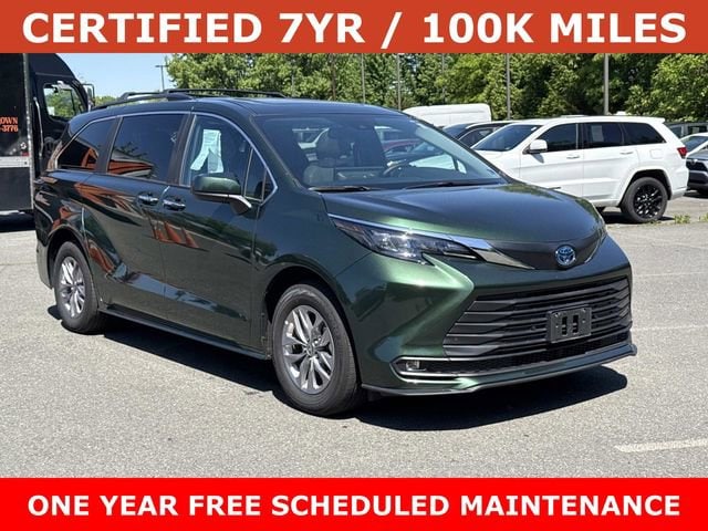 2025 Toyota Sienna Van Passenger Van 