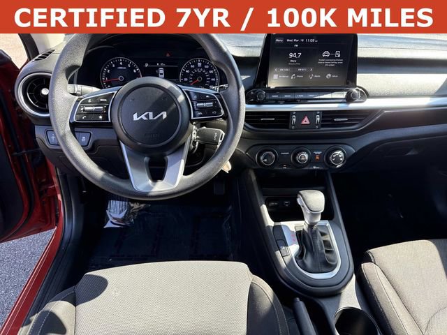 2023 Kia Forte LXS - Photo 17