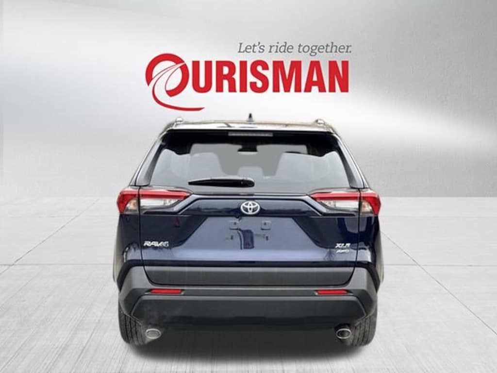 Used 2025 Toyota RAV4 XLE SUV