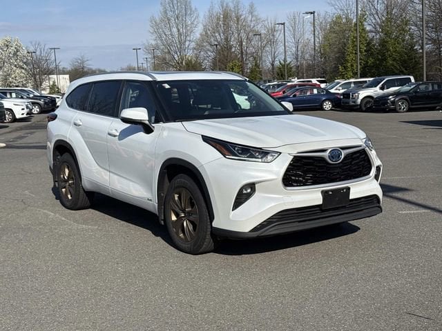 2023 Toyota Highlander Hybrid SUV 