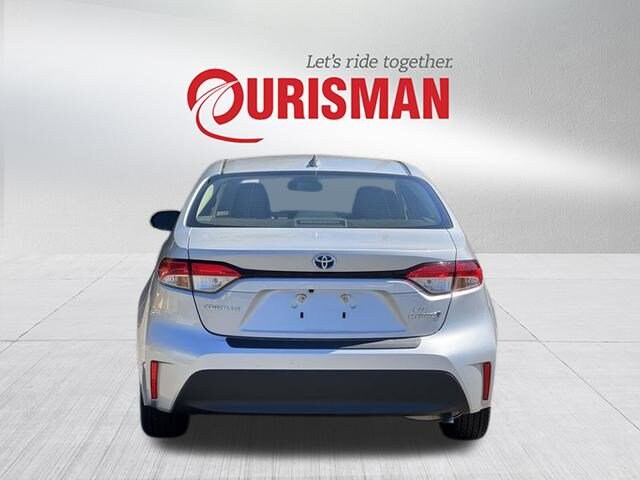 2023 Toyota Corolla Hybrid LE photo 3