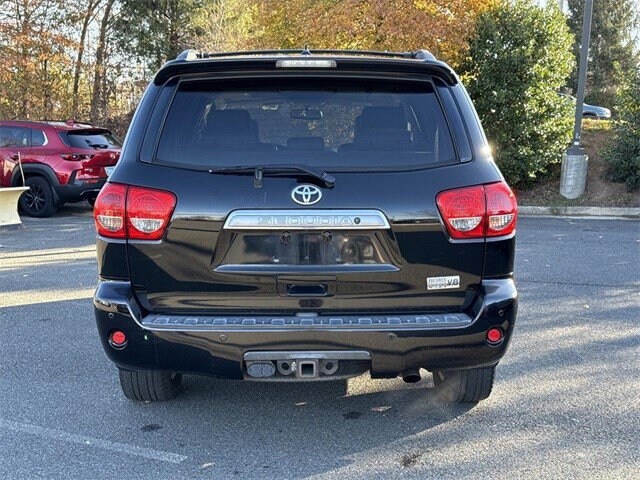 2014 Toyota Sequoia Platinum photo 3