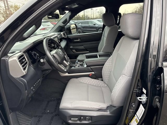 2025 Toyota Tundra SR5 - Photo 14