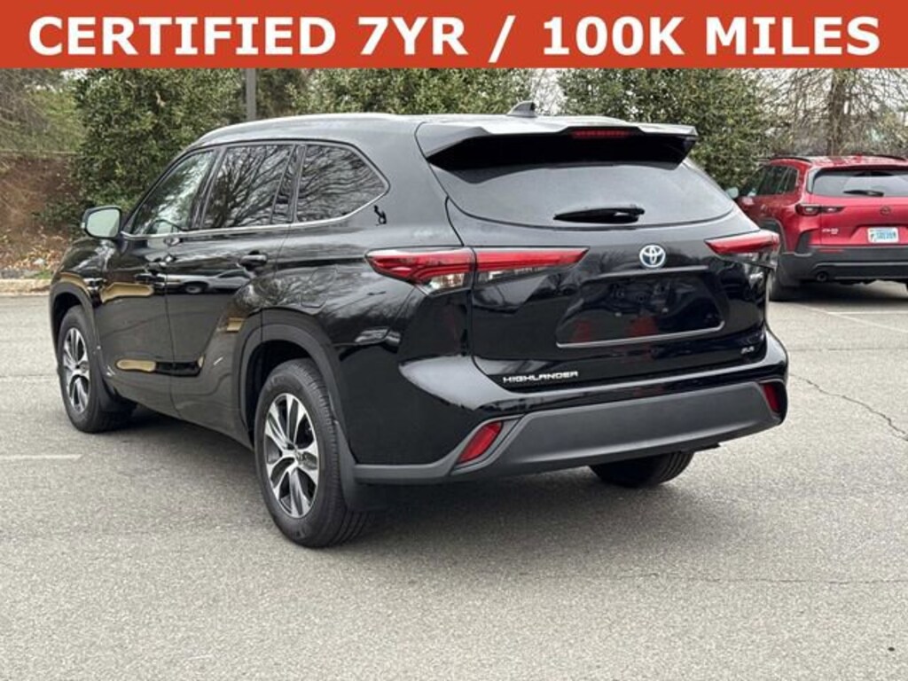 Used 2022 Toyota Highlander Hybrid XLE SUV