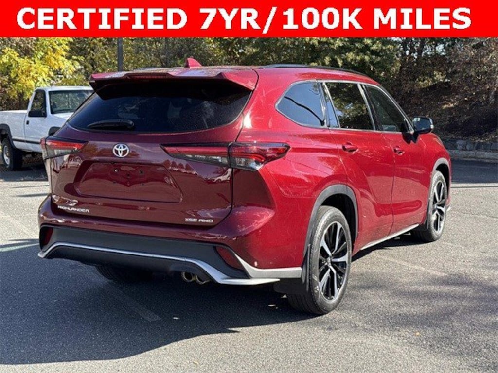 Used 2022 Toyota Highlander XSE SUV