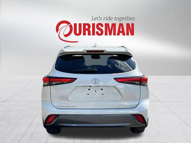 2021 Toyota Highlander Limited photo 2