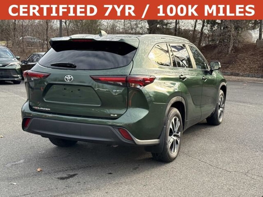 Used 2025 Toyota Highlander Hybrid XLE SUV