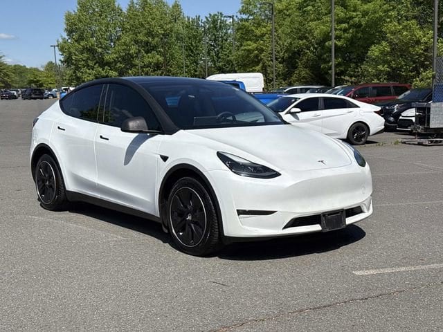 2023 Tesla Model Y Long Range Dual Motor All-Wheel Drive's photo