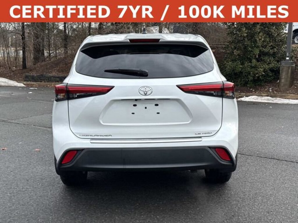 Used 2022 Toyota Highlander LE SUV