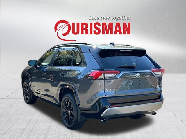 2024 Toyota RAV4 Hybrid XSE photo 2